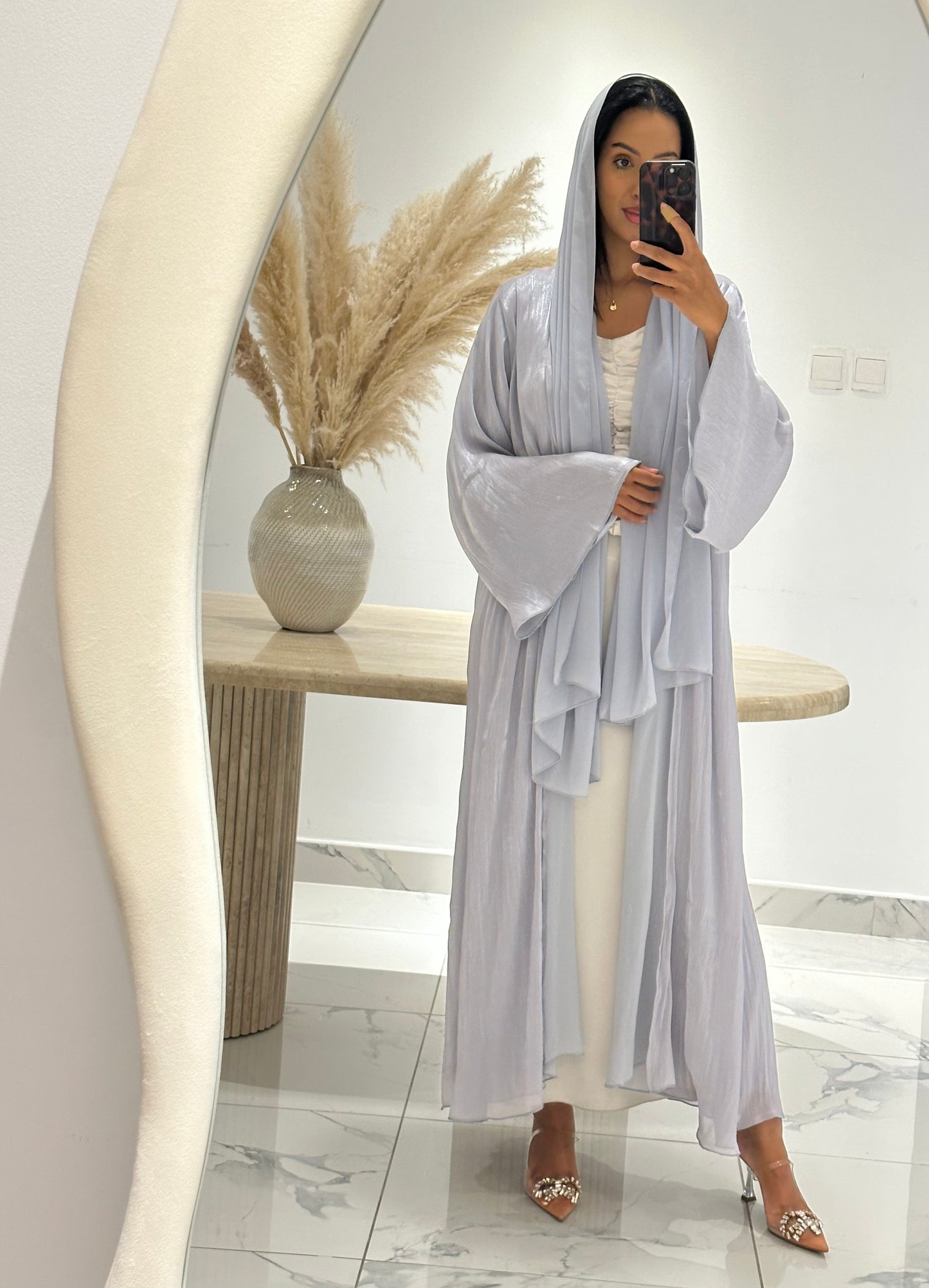 Nour Flare Sleeved Abaya - Soft Lilac