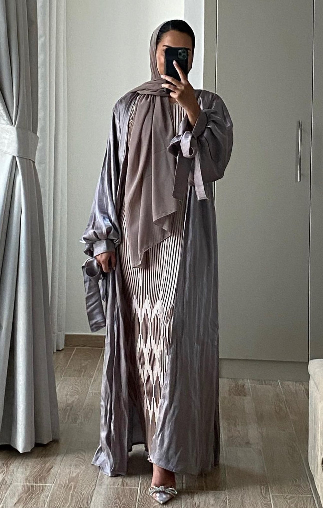 RTW Pleated Abaya set - Grey